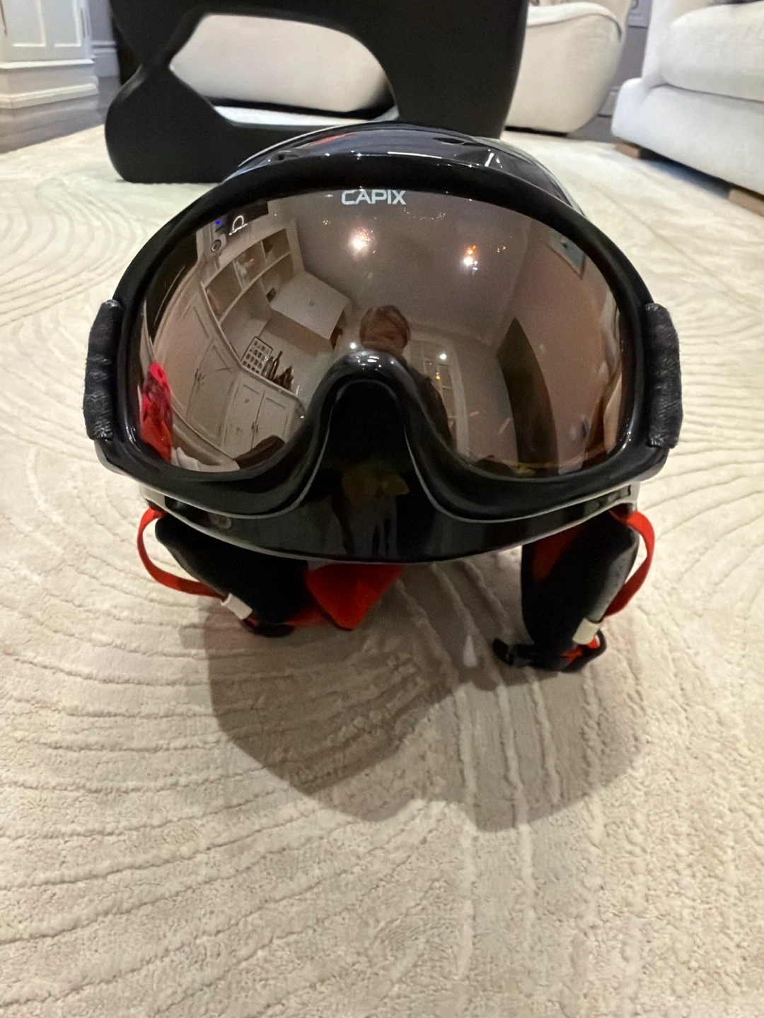Capix Destroyer Ski/Snowboard Helmet - Size Small