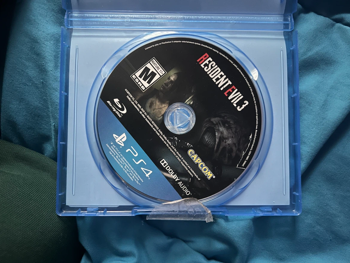 Resident Evil 3 Remake for PS4 and PS5 - photo 3