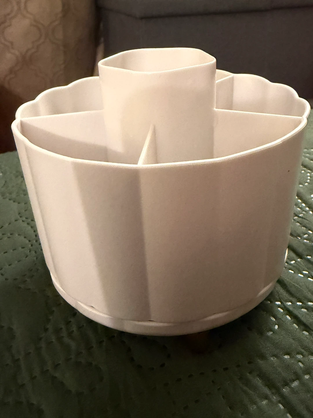 White Rotating Makeup Organizer - photo 2