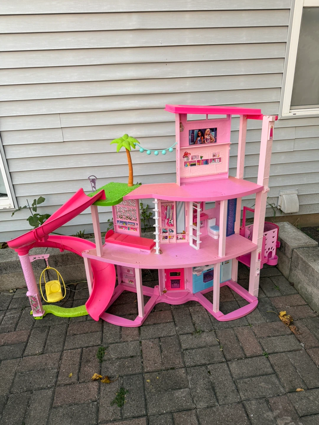 Barbie Malibu House Dollhouse - photo 2