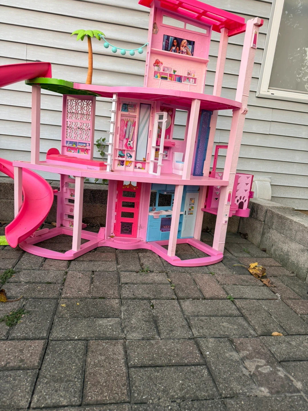 Barbie Malibu House Dollhouse - photo 3