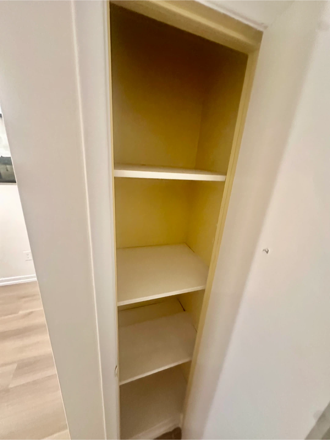 Private room for rent (furnished) - photo 5