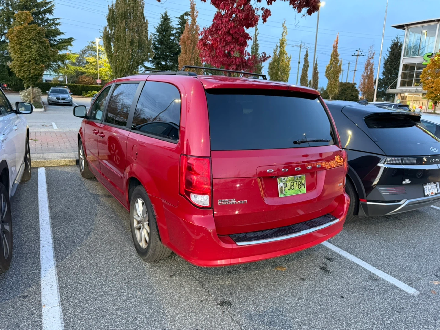 DODGE GRAND CARAVAN MINIVAN - photo 3