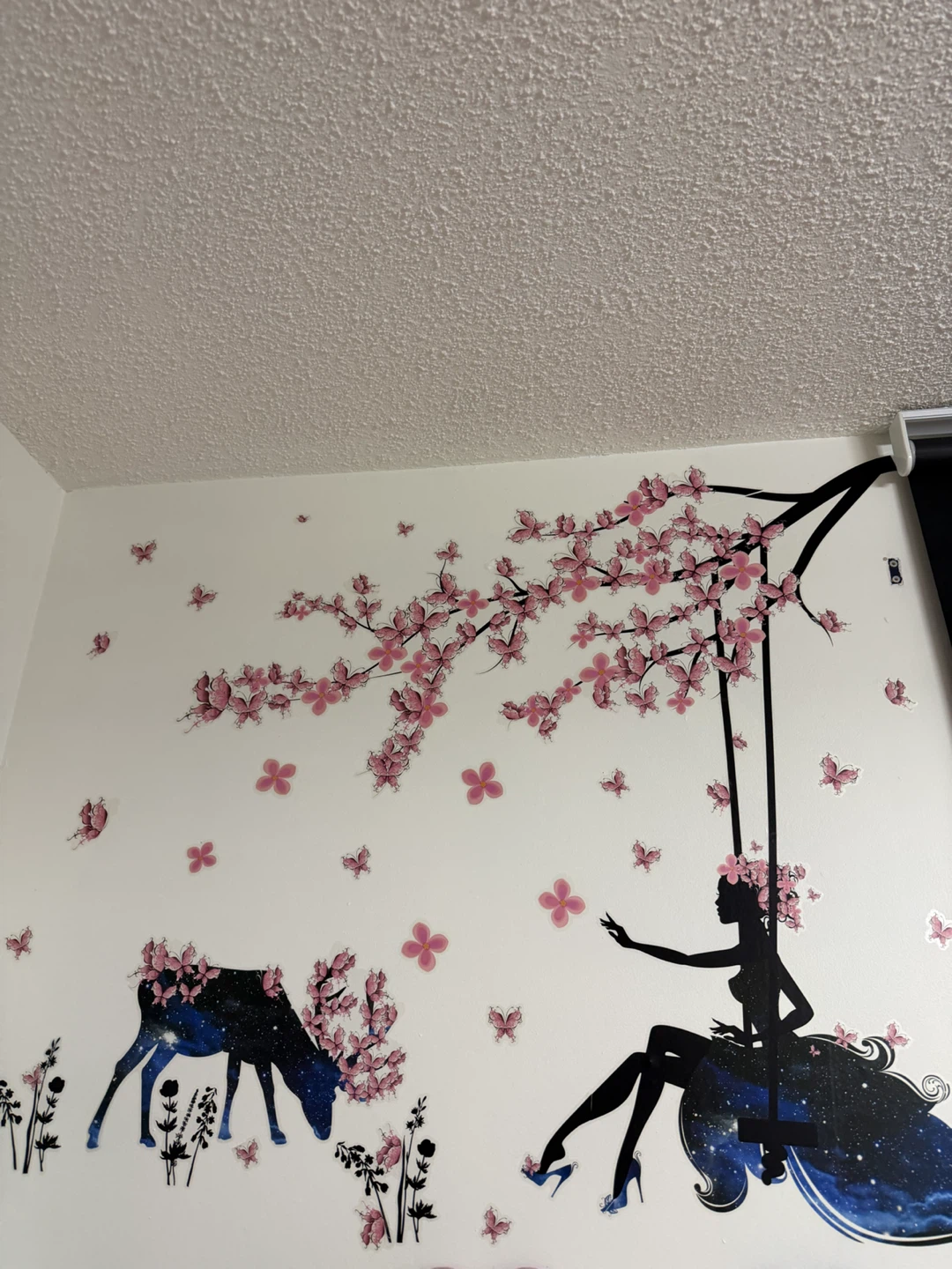 Beautiful Re-usable used wall decal