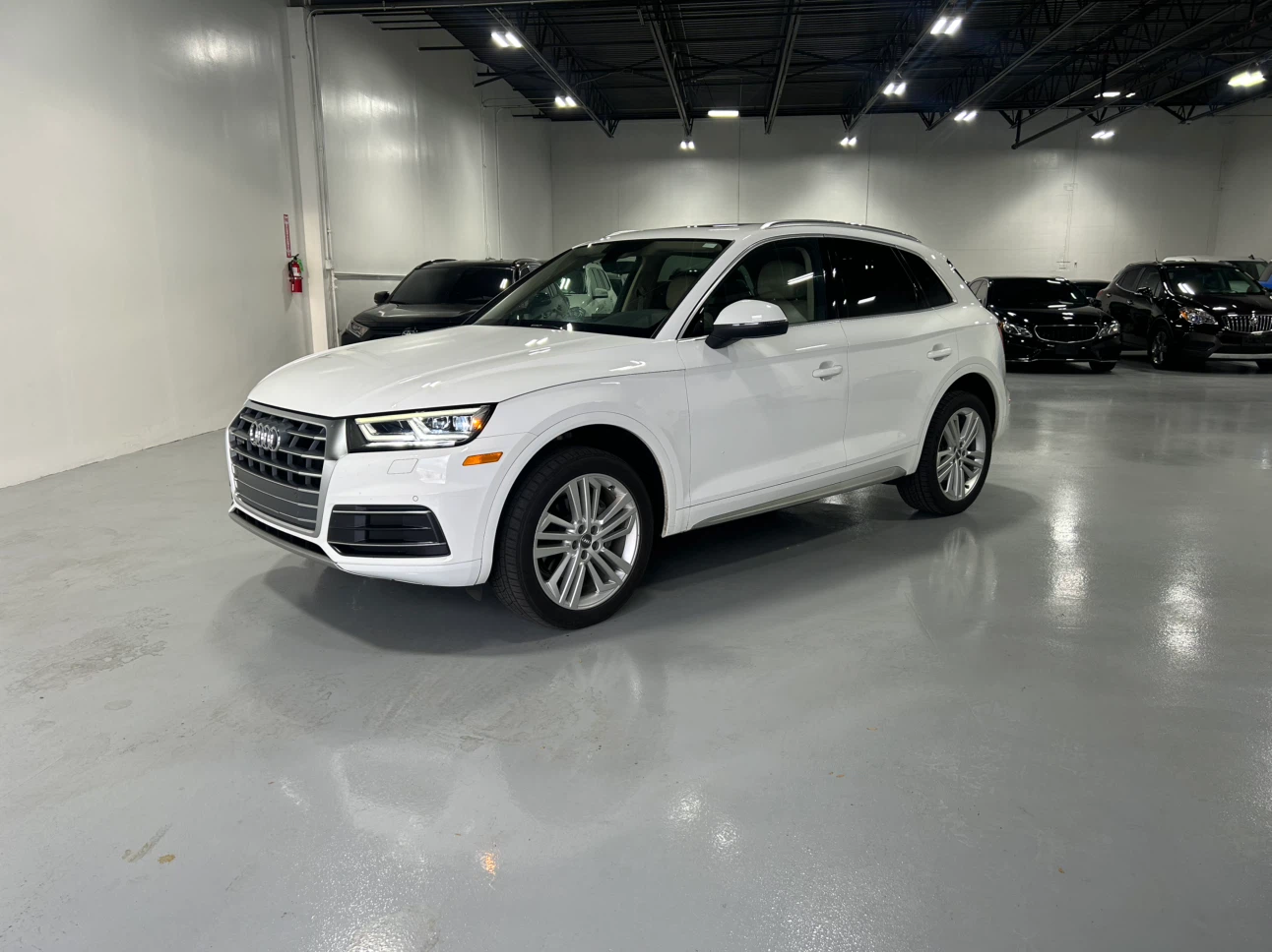 2018 Audi Q5 2.0T quattro Premium Plus