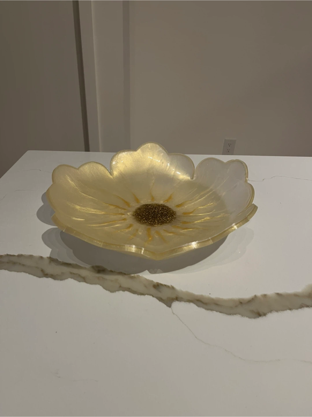 Decorative Flower-Shaped Bowl Dish