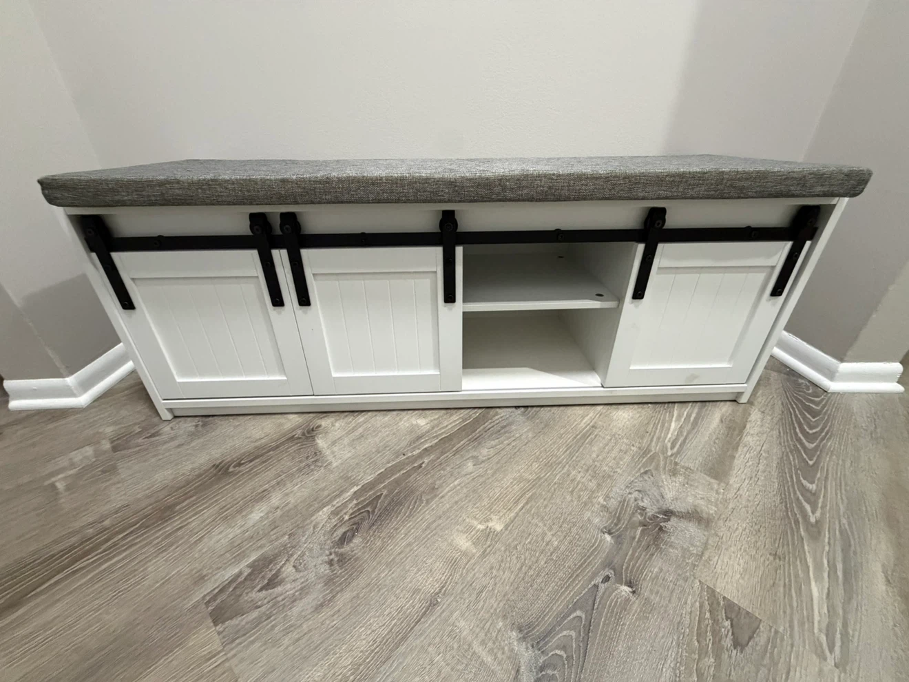 White Farmhouse Storage Bench with Sliding Doors