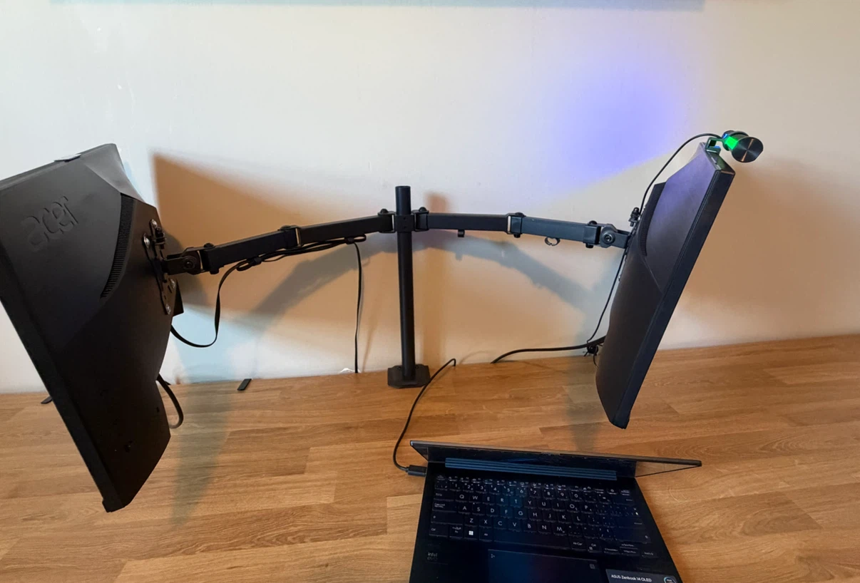 Dual monitor arm, Desk Mount, Fully Adjustable