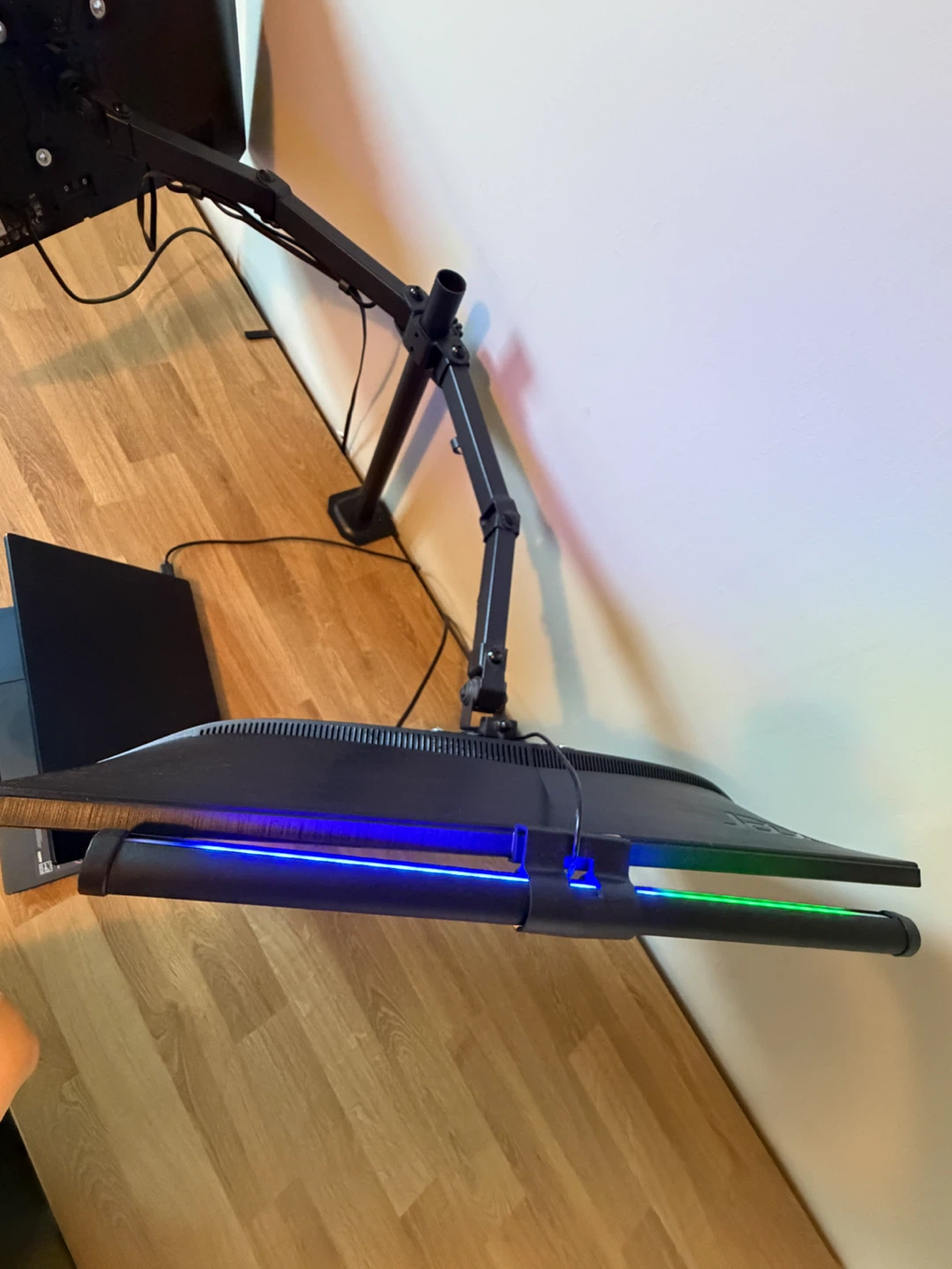 Dual monitor arm, Desk Mount, Fully Adjustable - photo 3