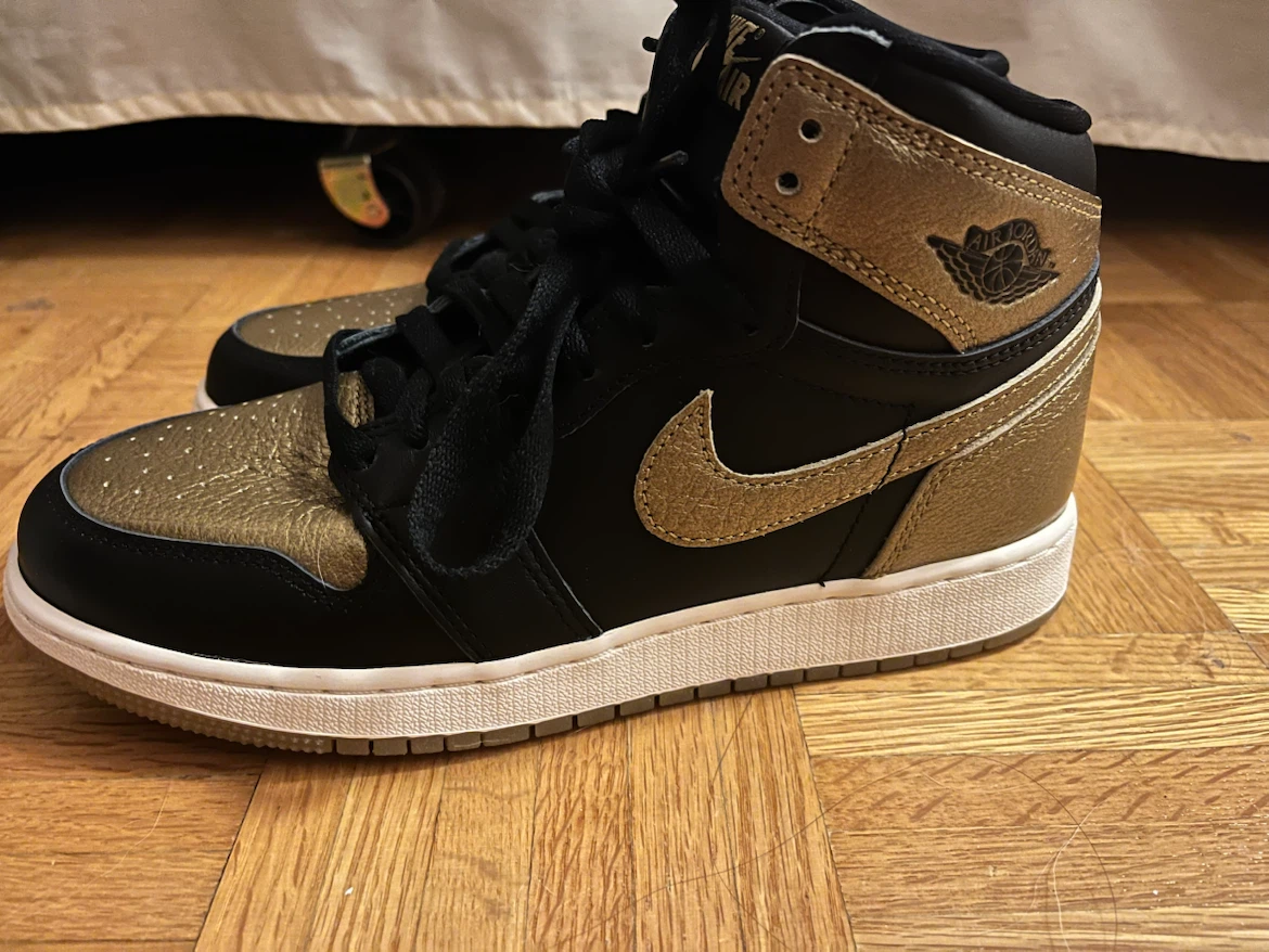 Air Jordan 1 High OG "Black Gold" - Size 6.5Y (Brand New in Box) - photo 2