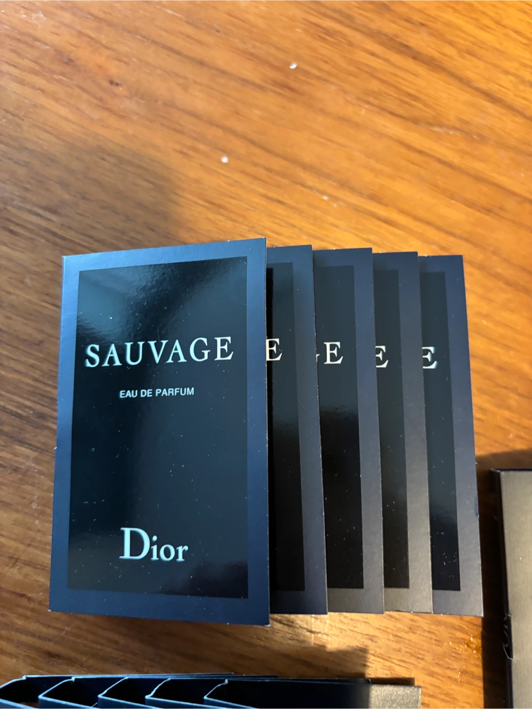 Dior Sauvage Sample set for men (Total 1ml*11pcs) - photo 2