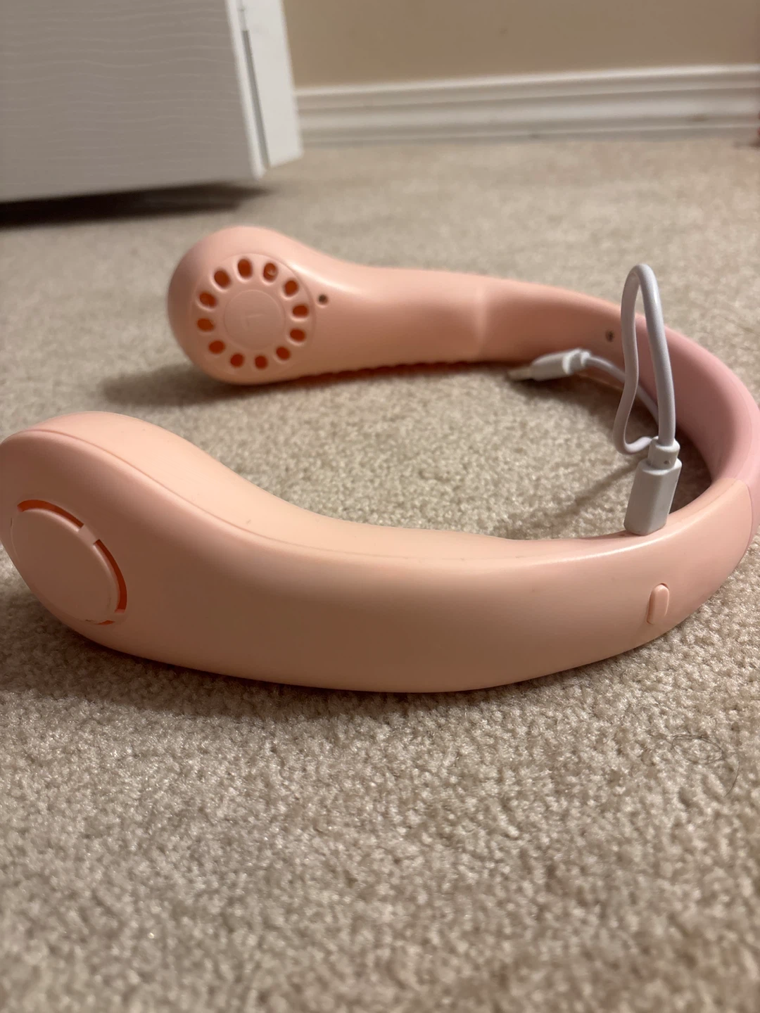 Portable Pink Neck Fan in excellent condition - photo 5