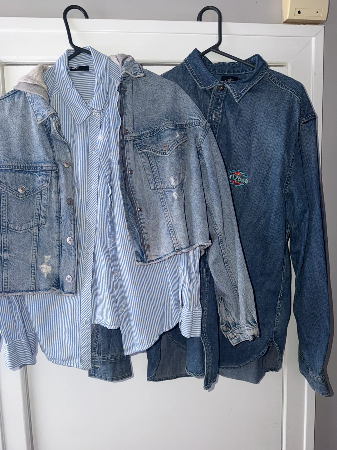 Assorted Clothing Items Lot - photo 3