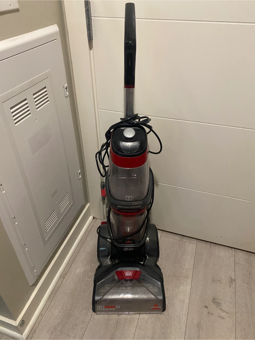 Bissell ProHeat 2X Revolution Pet Carpet Cleaner – Like New,