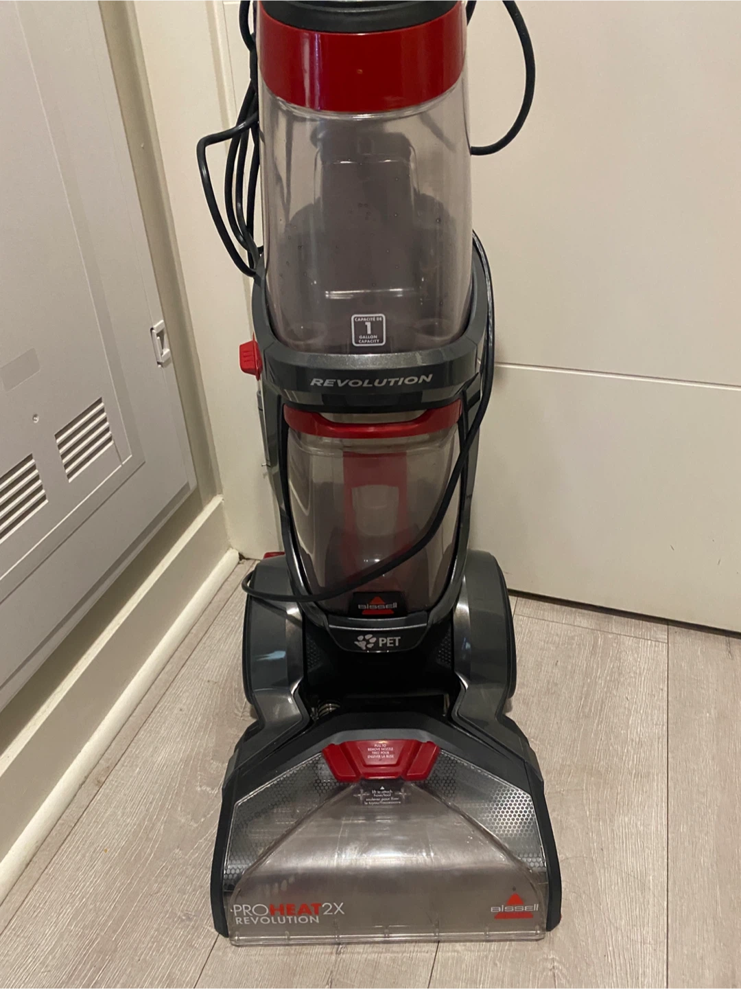 Bissell ProHeat 2X Revolution Pet Carpet Cleaner – Like New, - photo 3