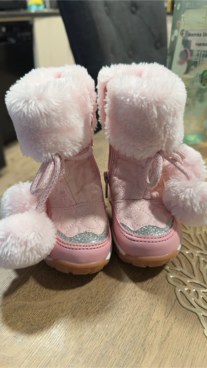 Joe Fresh pink winter boots size 4 - photo 2