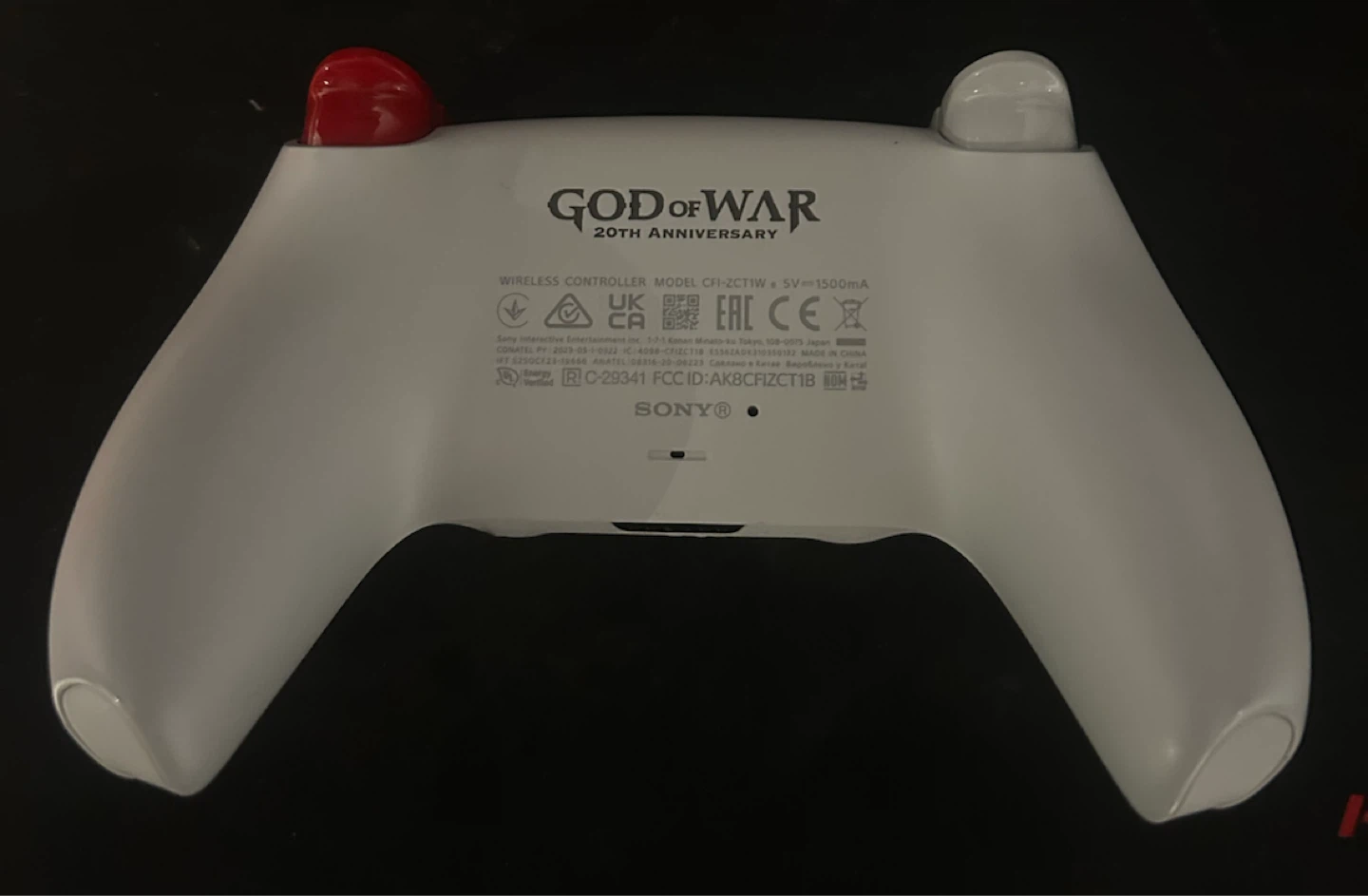 God of War 20th Anniversary PS5 DualSense Controller - photo 2