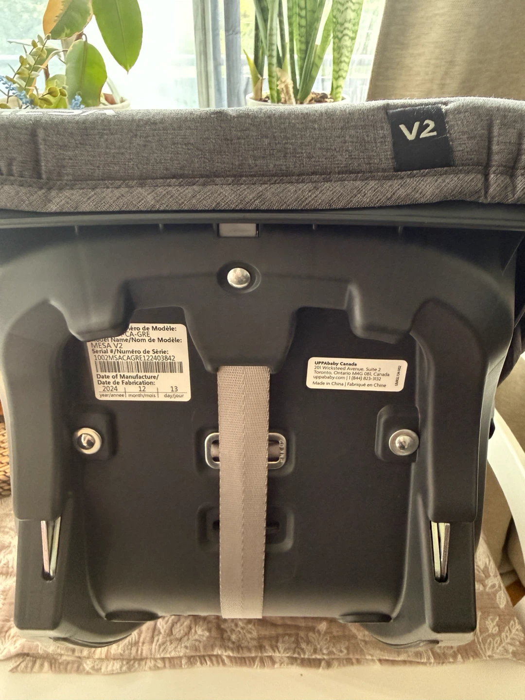 UPPAbaby MESA V2 Infant Car Seat + Base – $250 - photo 3