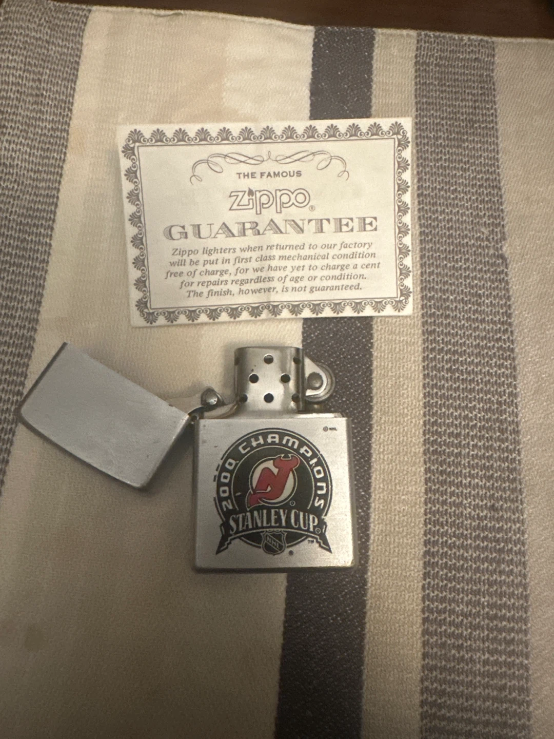 Zippo 2000 Stanley Cup Devils Lighter