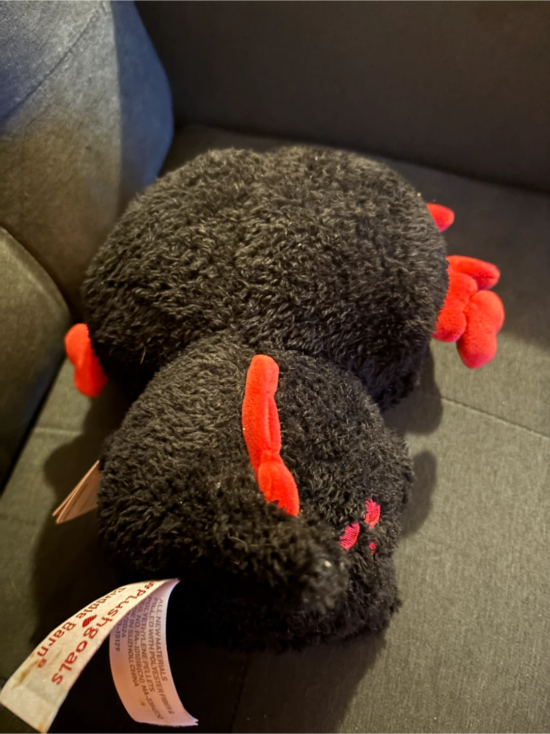 Black and red axolotl plushie - photo 2