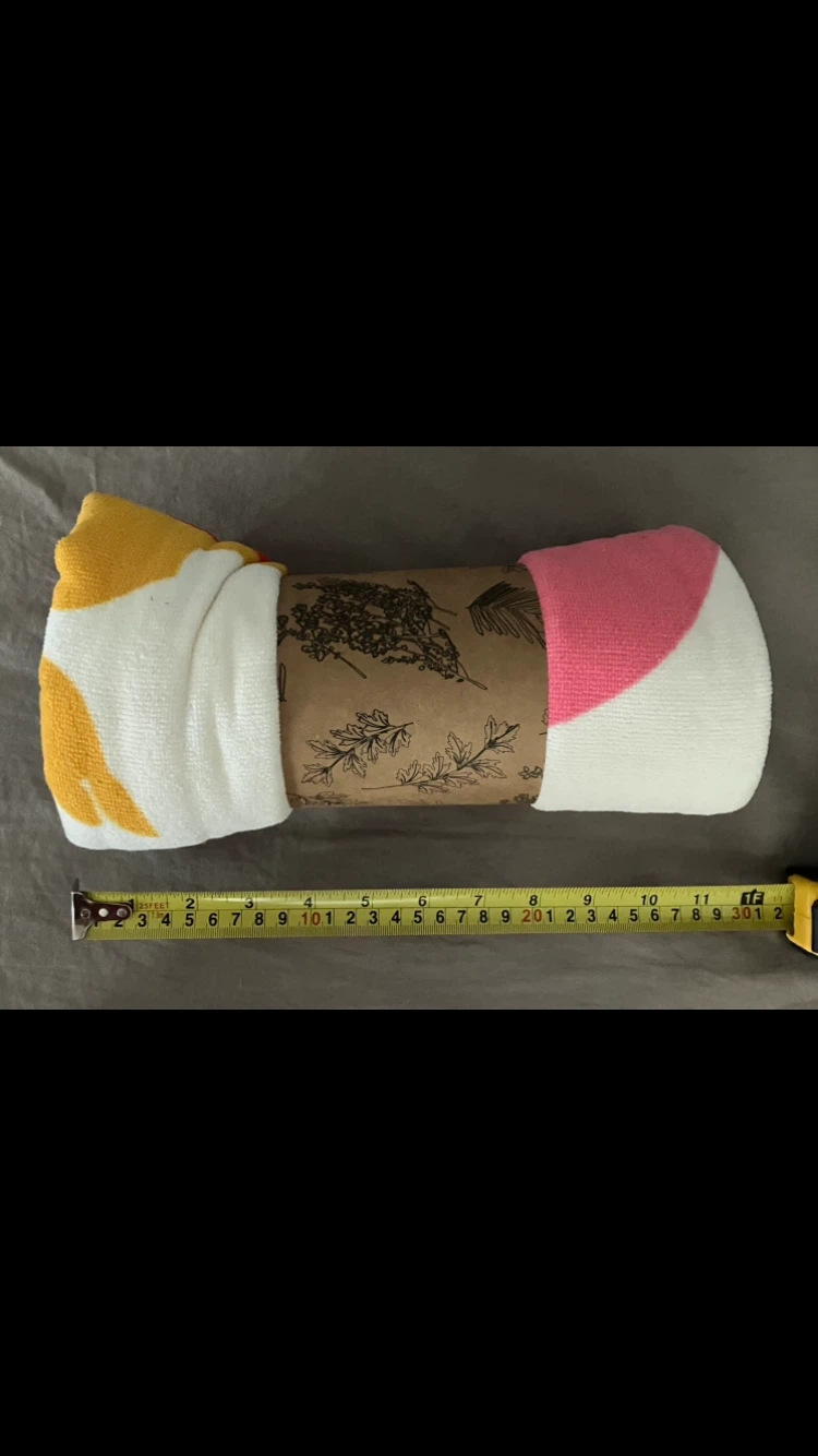 Yves Rocher Beach Towel 🏖️ 🏝️ 🌊⛱️☀️😎✈️🧳