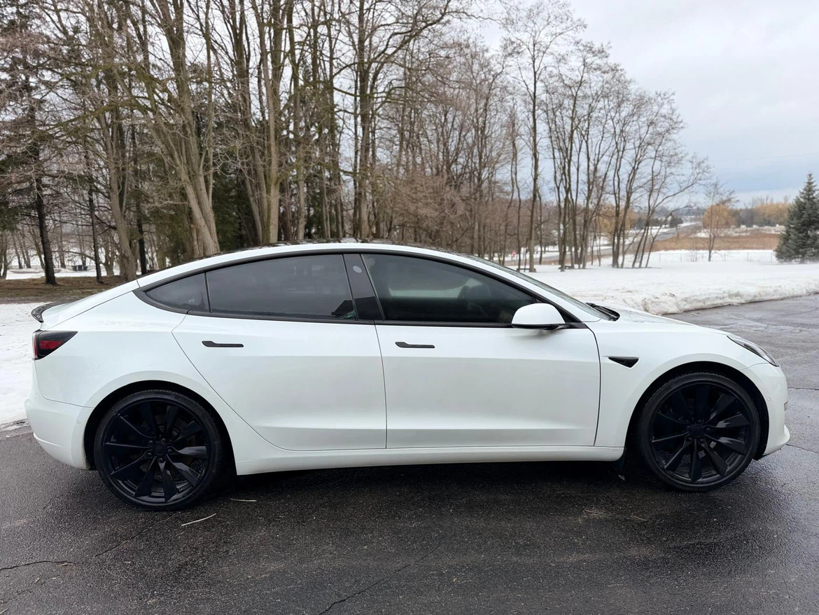 2021 Tesla Model 3- Mint Condition - photo 5