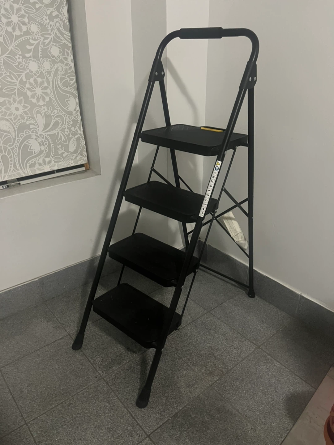 4-Step Folding Ladder