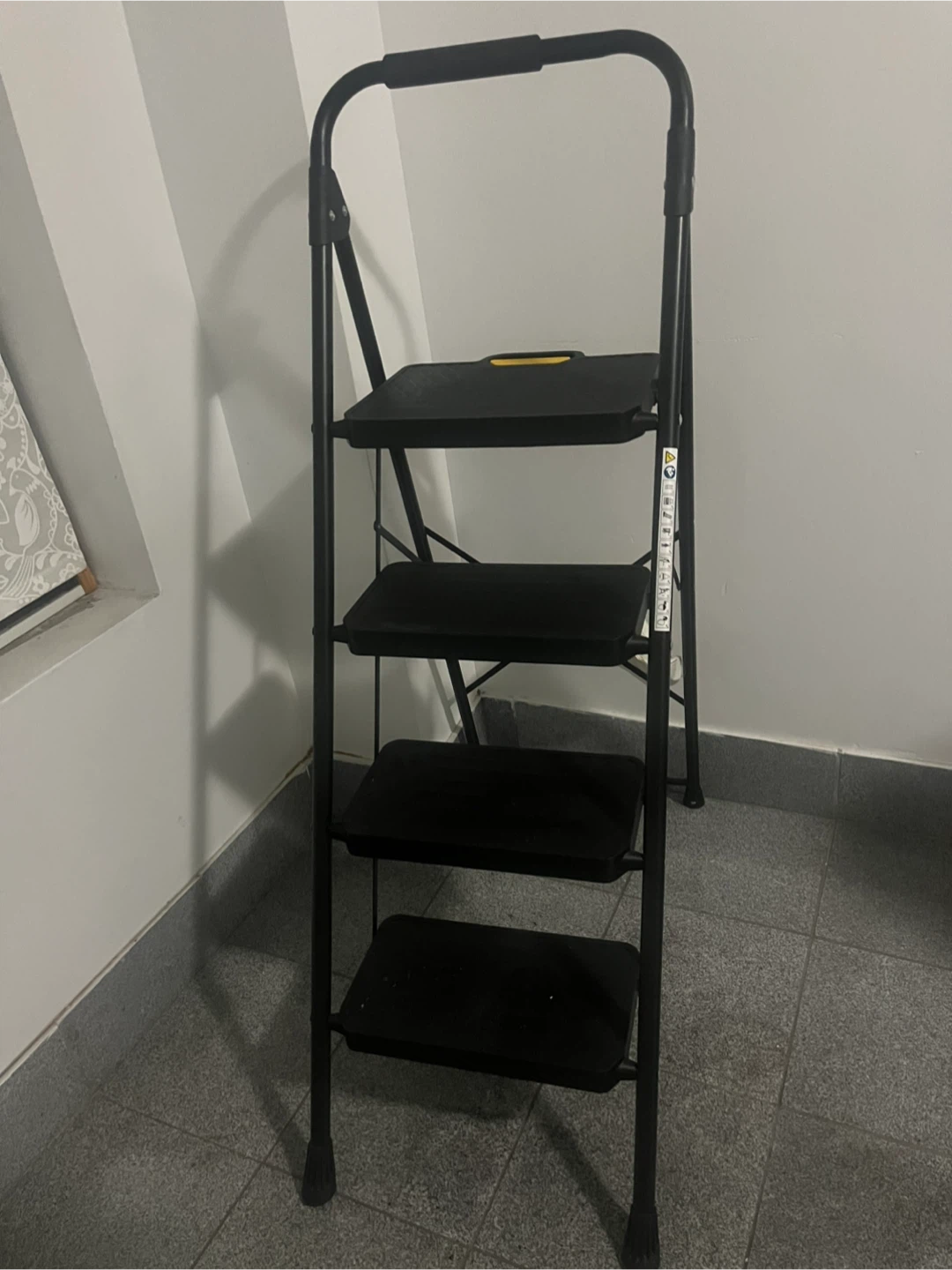 4-Step Folding Ladder - photo 2