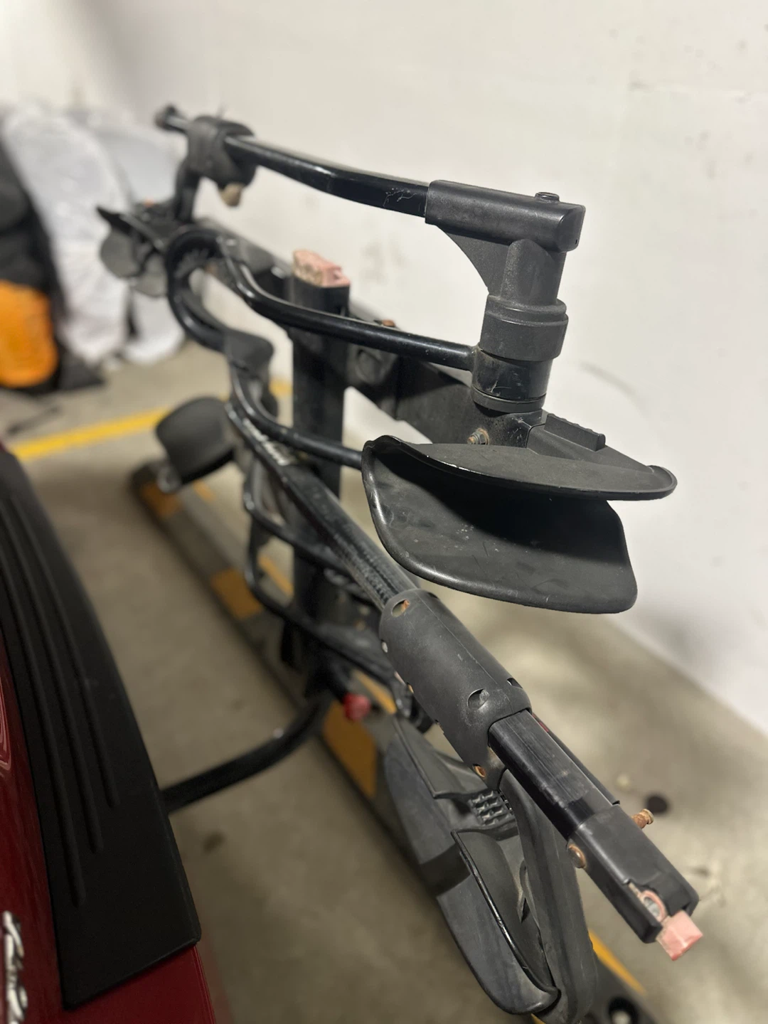 Yakima Rack And Roll Hitch Bike Rack