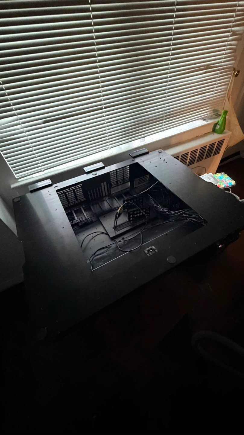 Lian Li DK-04 Desk/PC Case - photo 3