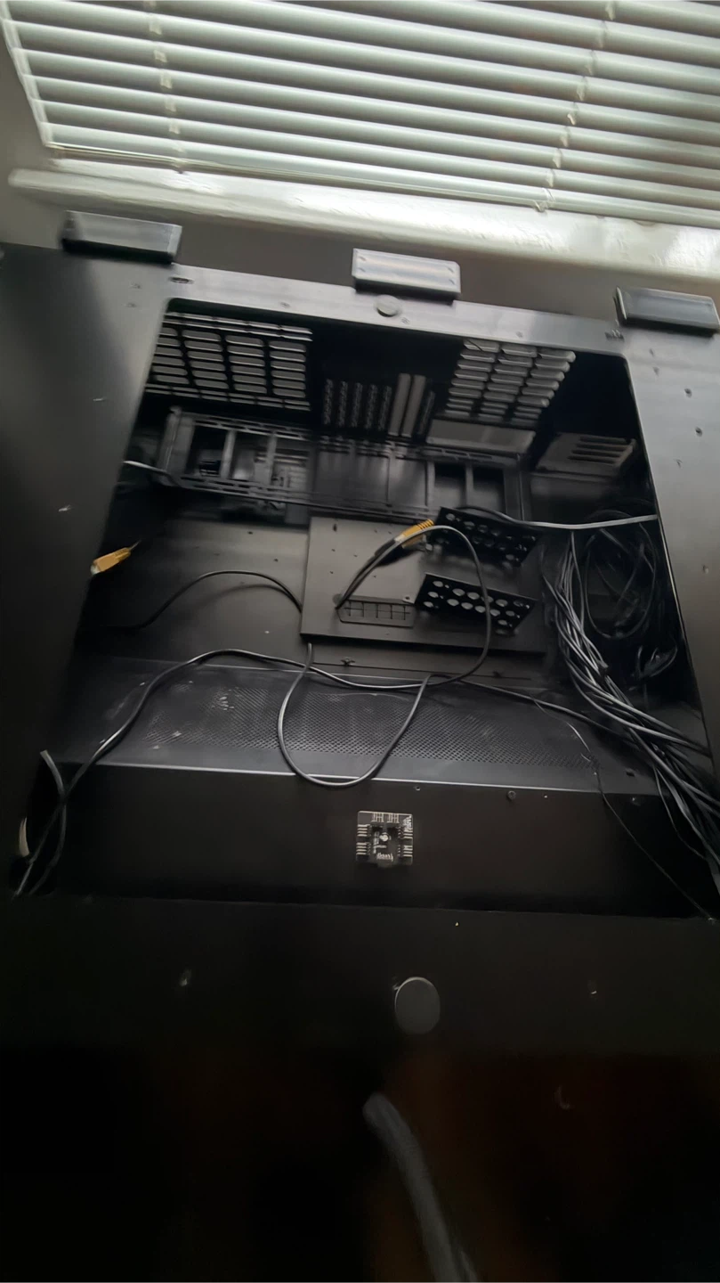 Lian Li DK-04 Desk/PC Case