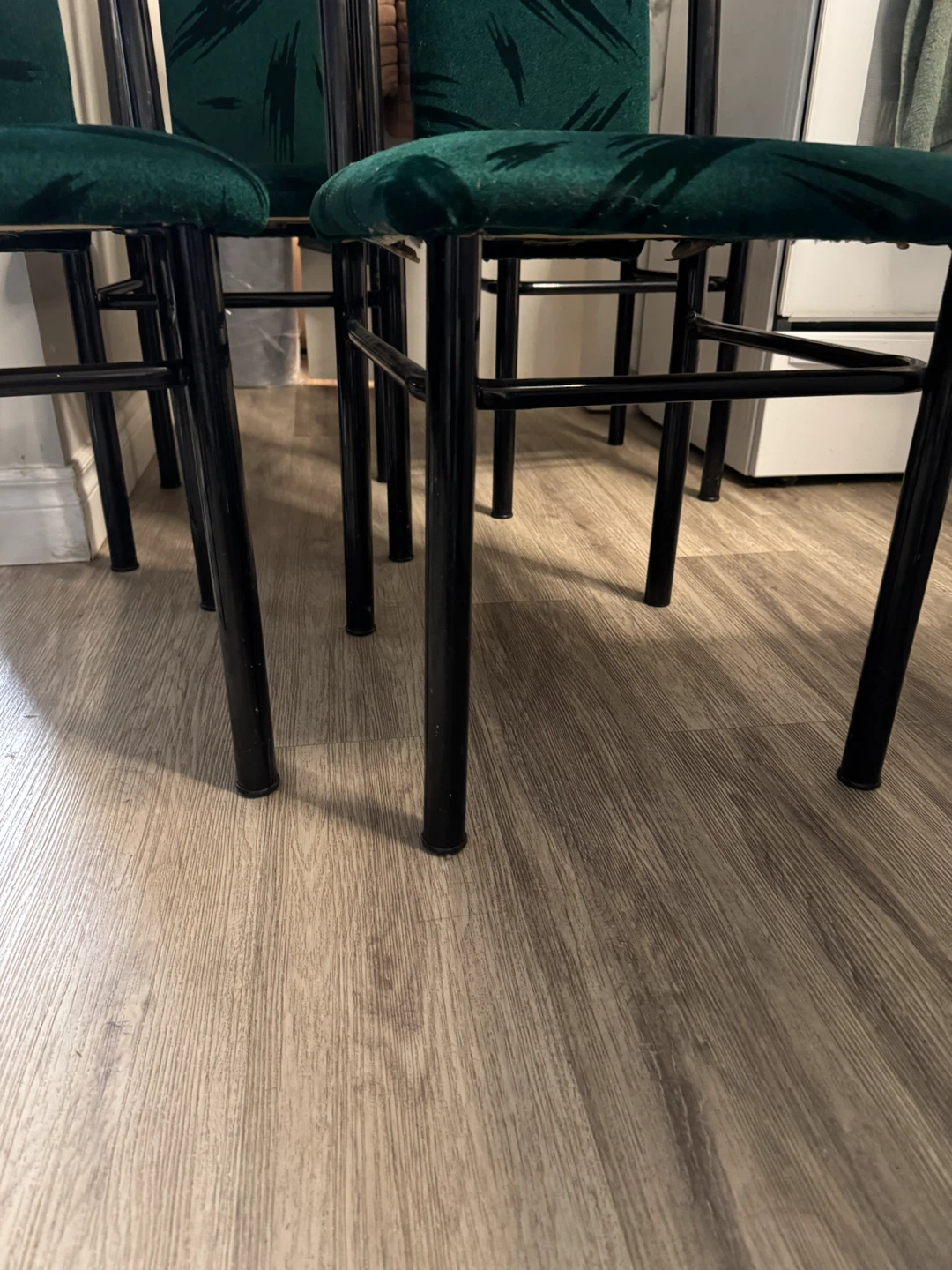 Set of 4 Green Fabric Dining Chairs - photo 3