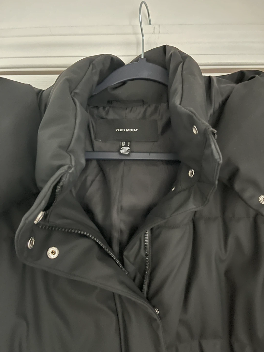 Vero Moda Black Puffer Jacket - Size Large - photo 2
