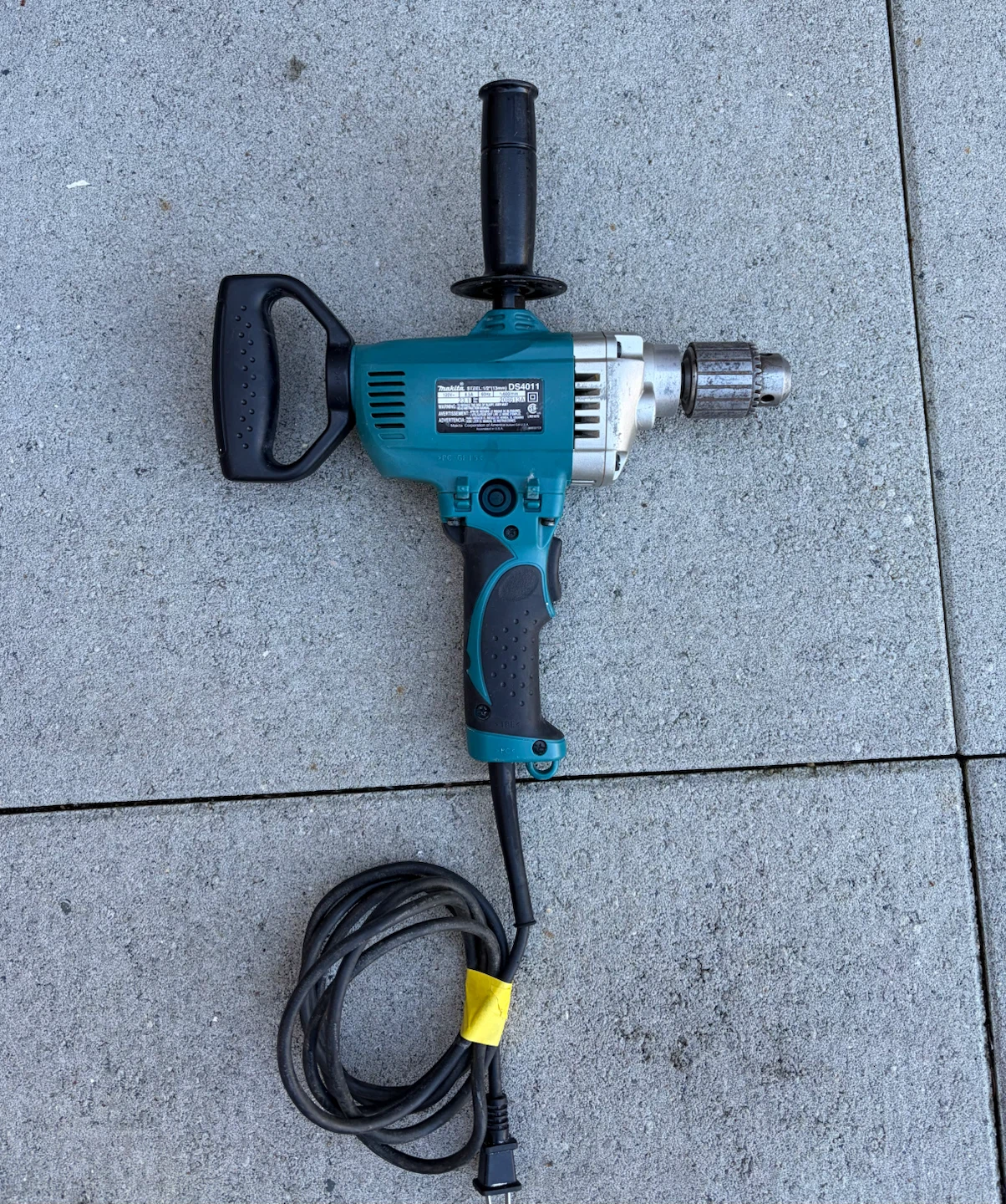Makita DS4011 1/2 inch Spade Handle Drill - photo 2