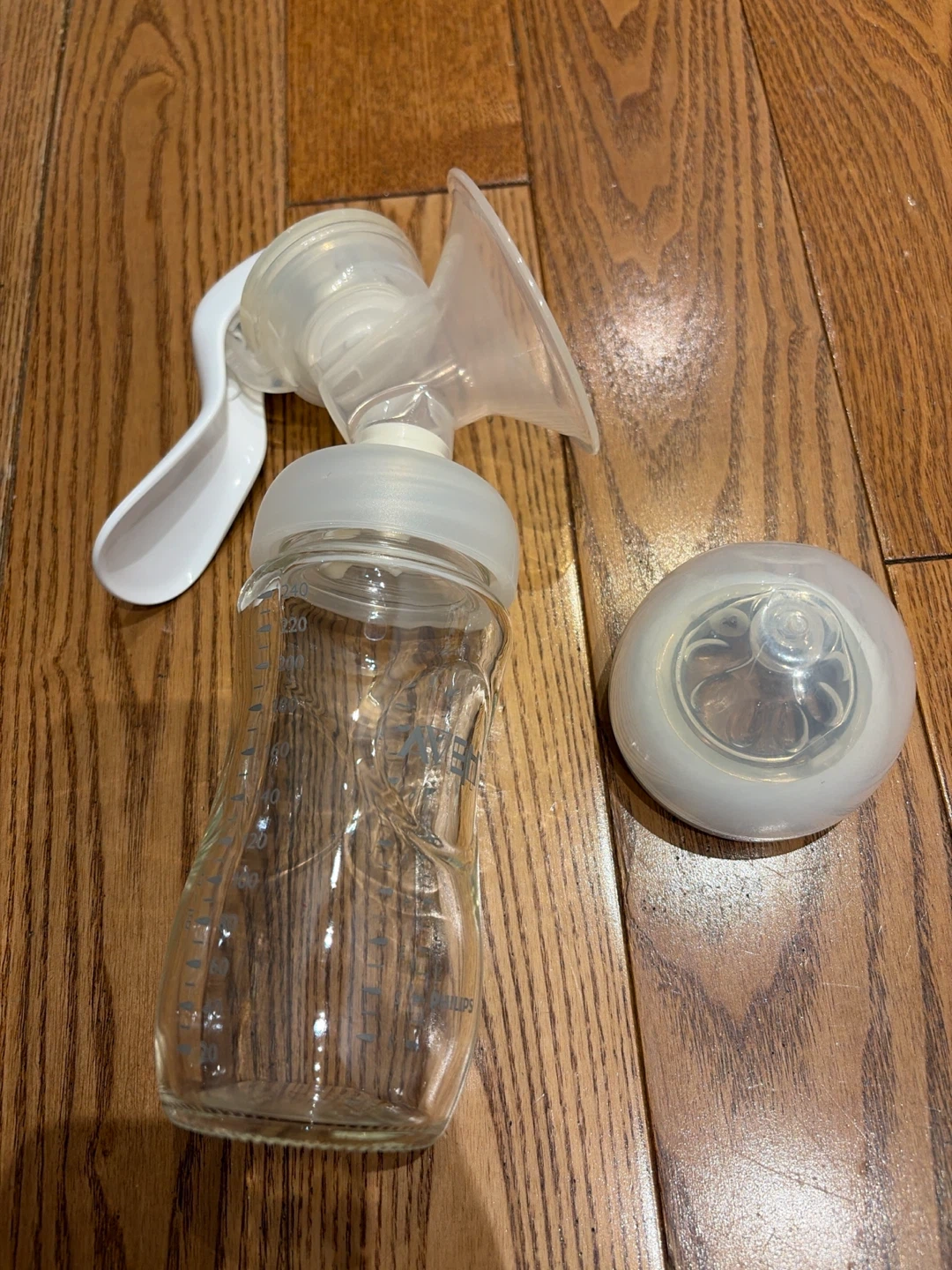 Philips Avent Manual Breast Pump - photo 2