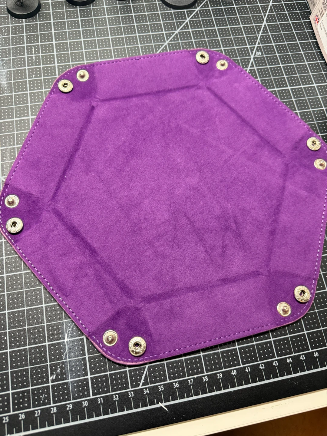 Hexagonal Dice Tray with Velvet Lining