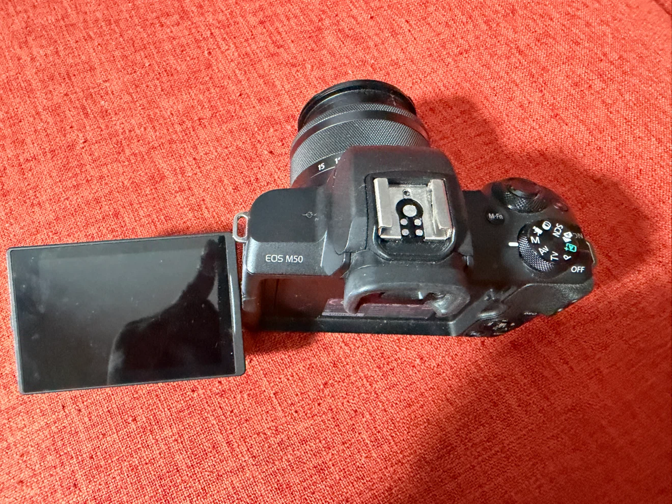 Canon EOS M50 Camera with 15-45mm Lens - photo 3