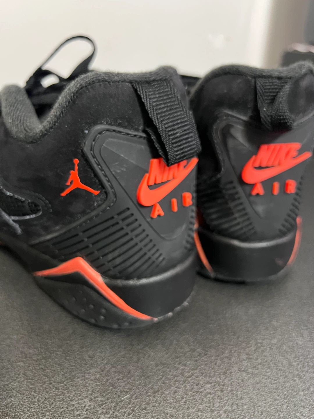 Jordan 92 MVP Black/Red – Size 7Y - photo 2