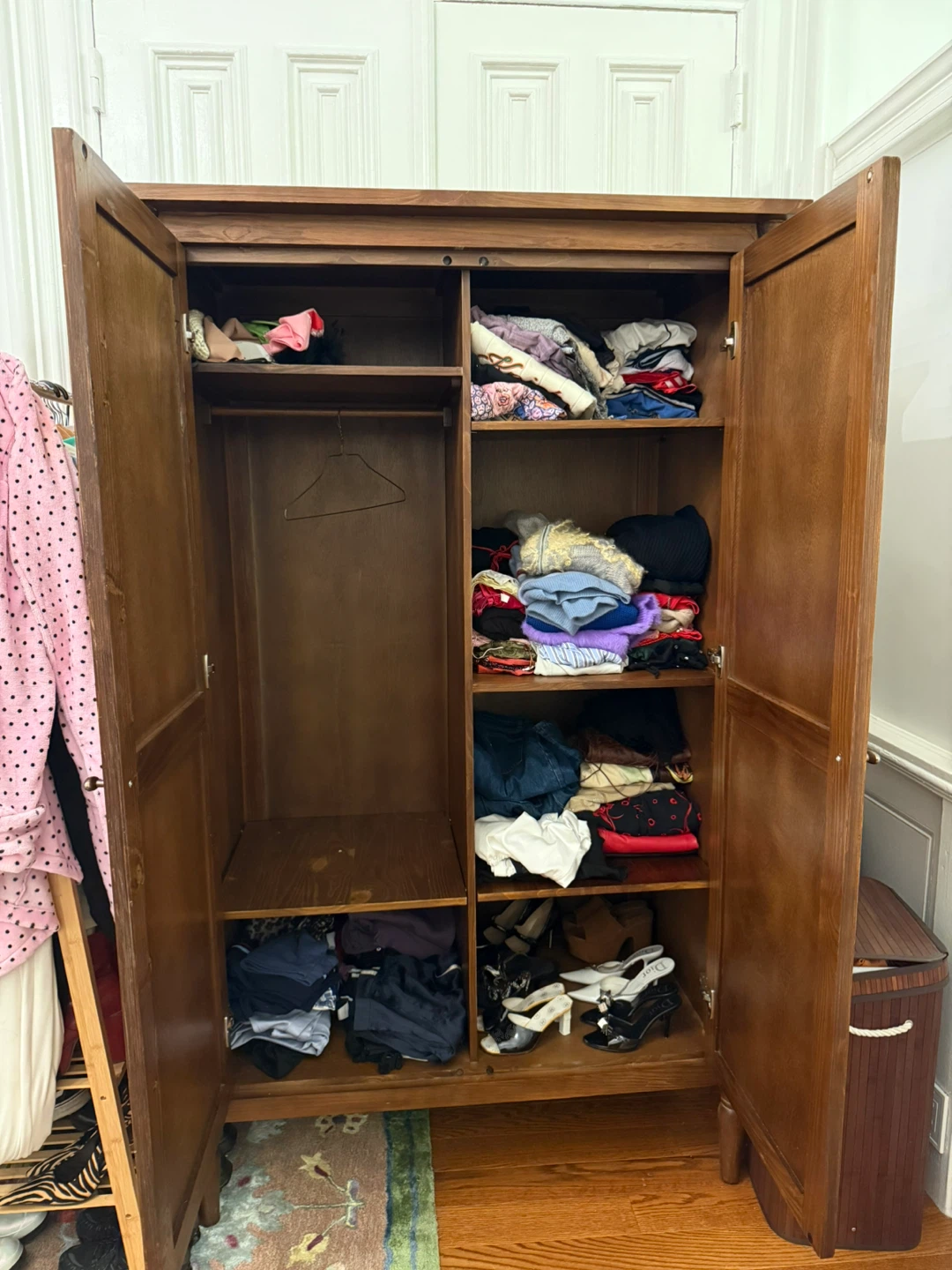 Solid Wood Wardrobe Cabinet - photo 3