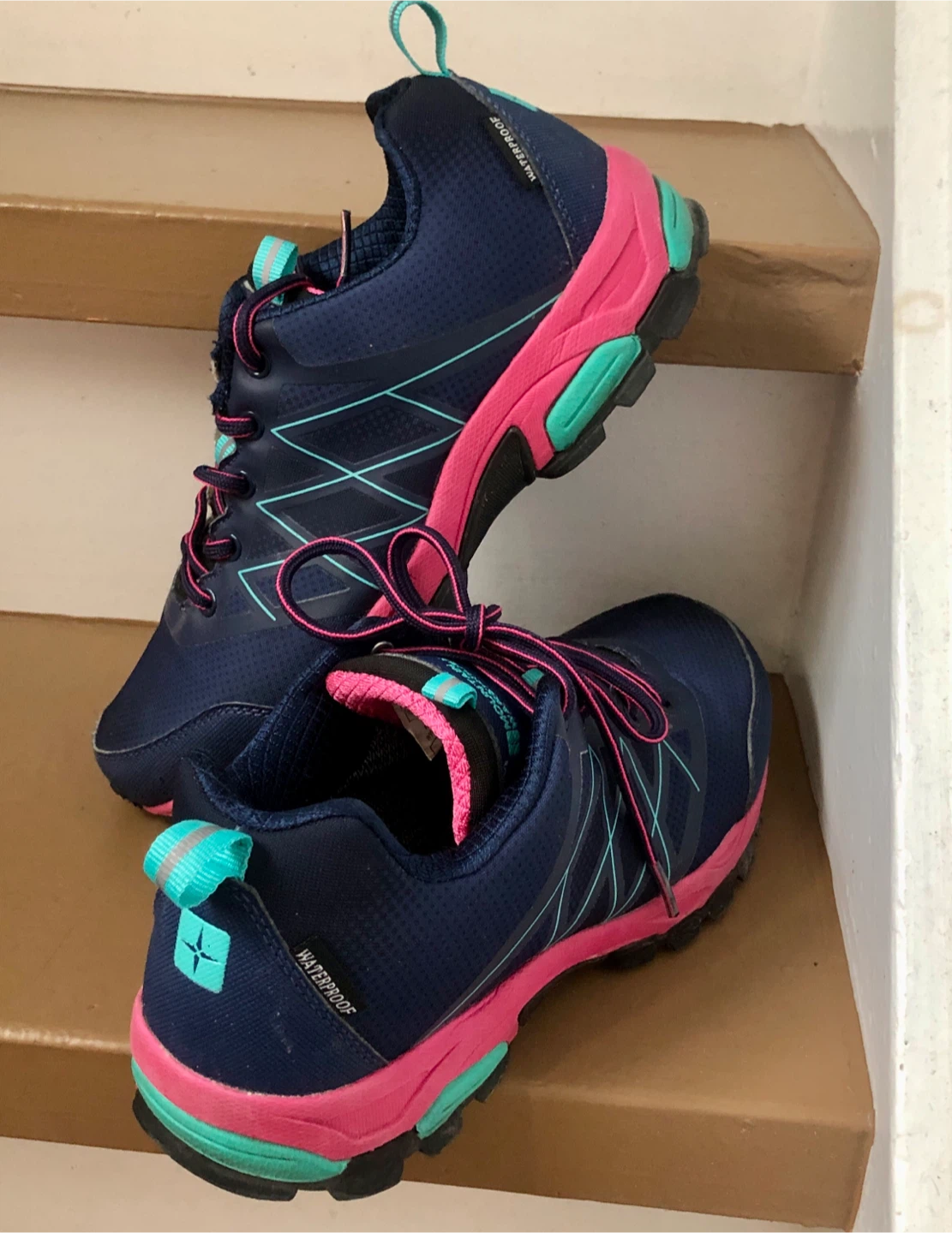 SALE: PUMA, NIKE  & MOUNTAIN - photo 3