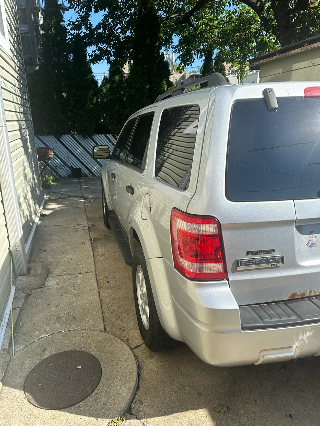 Silver Ford Escape XLT SUV - photo 5