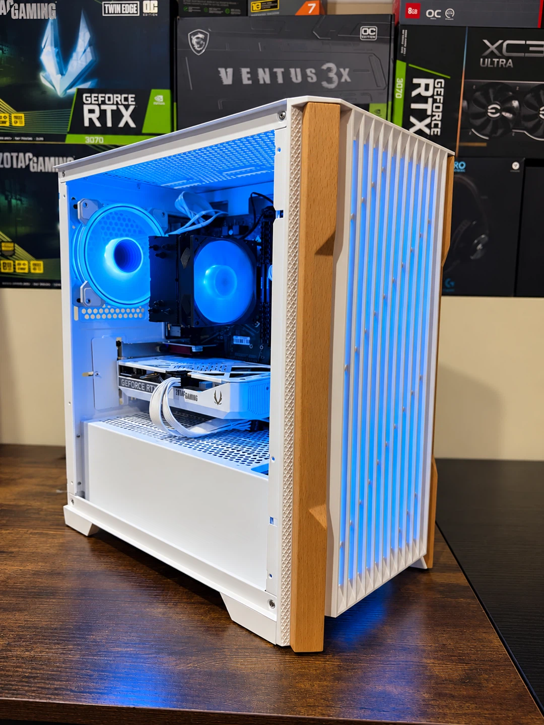 RTX 5060 WHITE OC | Ryzen 5 5600XT | 1TB SSD | RGB Gaming PC - photo 2
