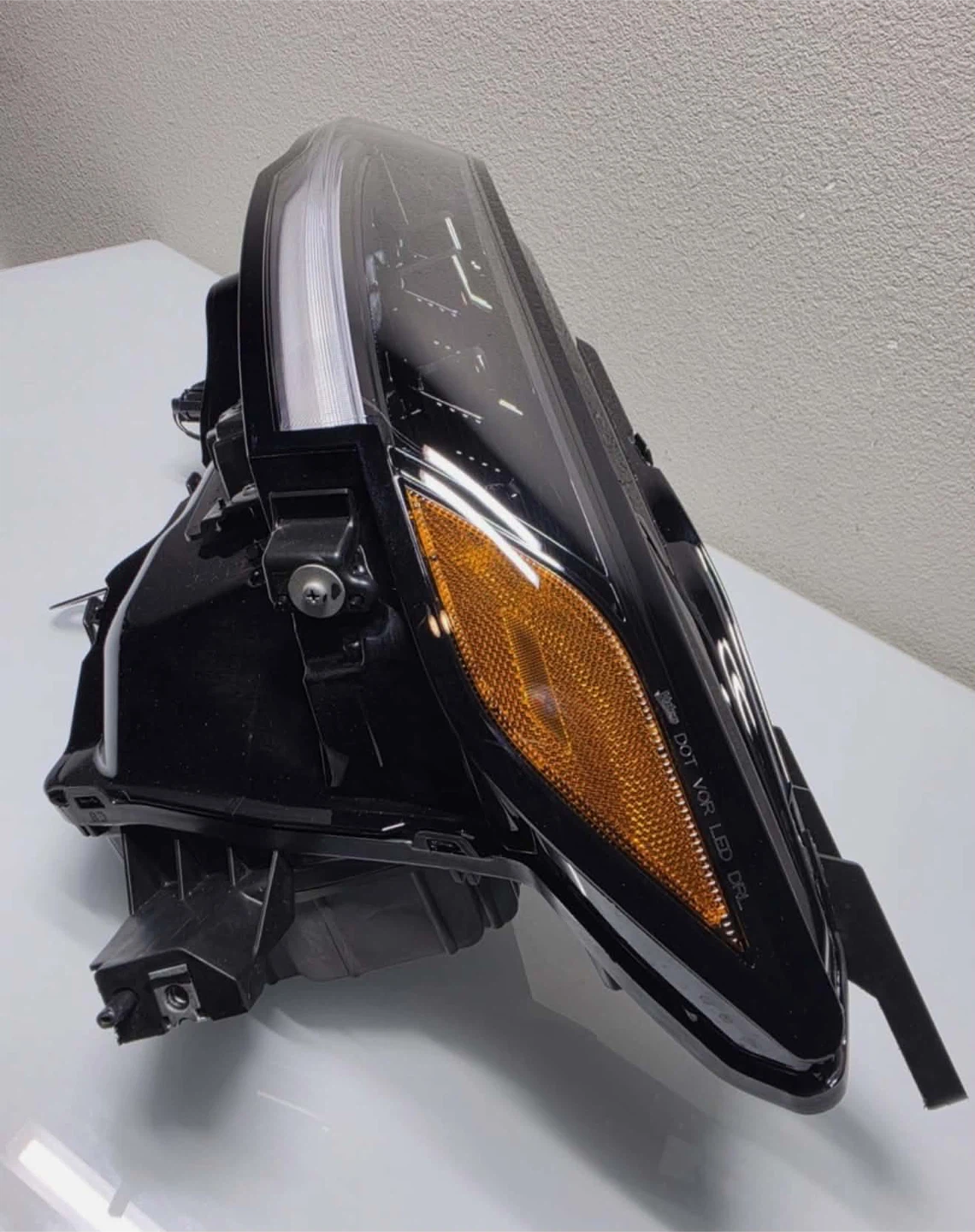 Valeo Nissan LED Headlight Assembly