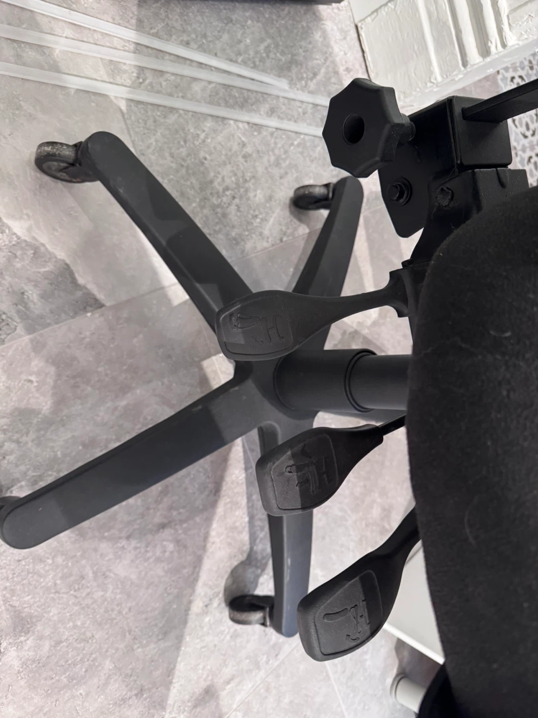 Adjustable Black Office Chair - photo 5