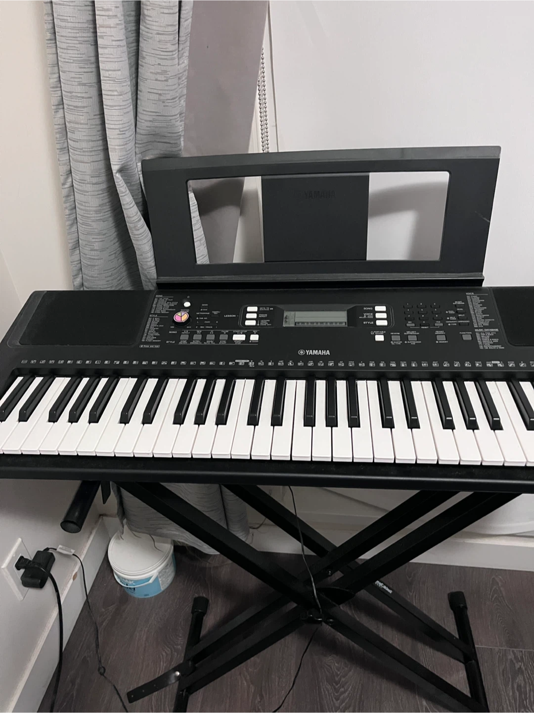 Yamaha PSR-E Keyboard - photo 3