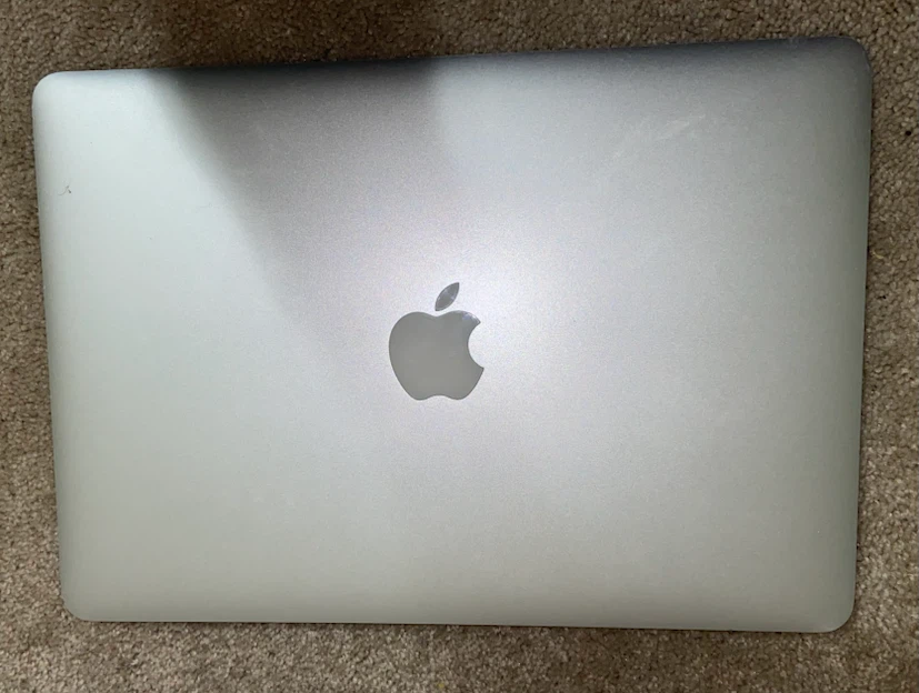 Apple MacBook Air 2017 Silver Laptop - photo 2