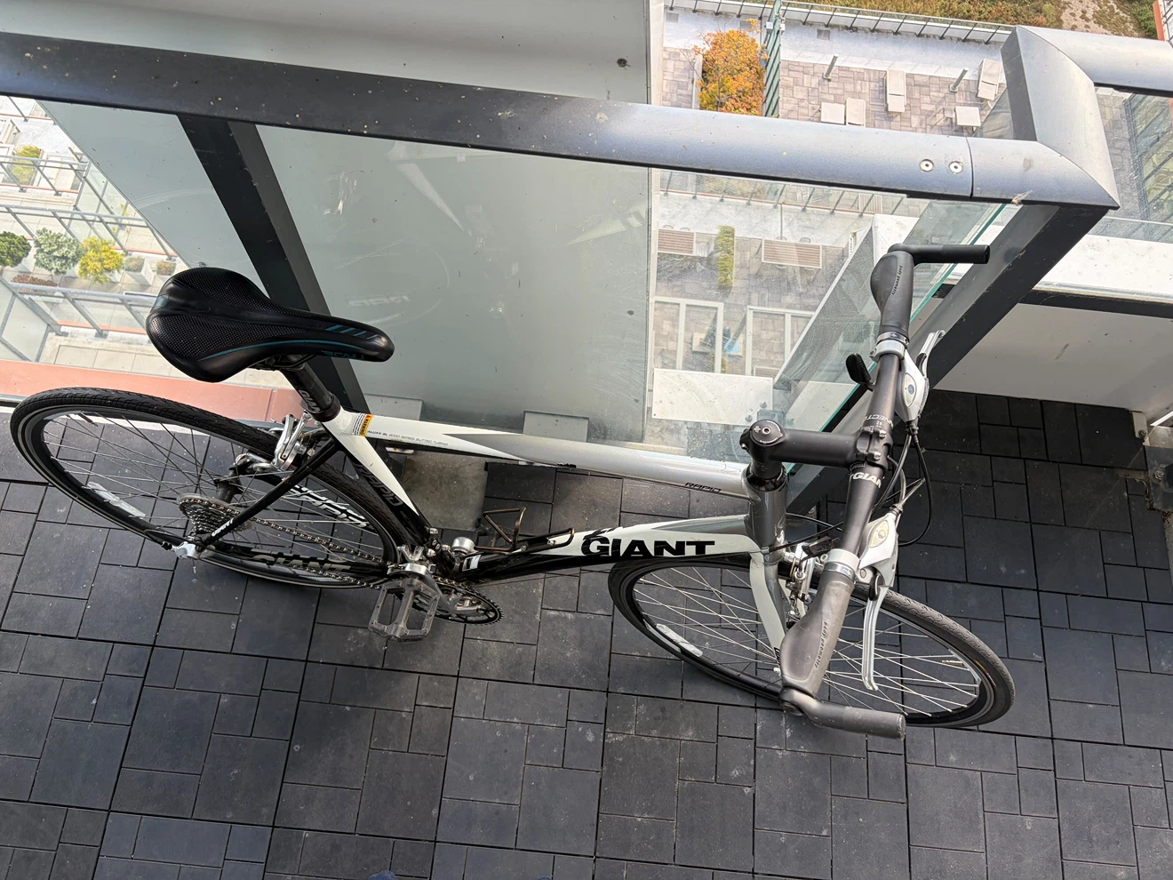 Giant Rapid hybrid bike - photo 3