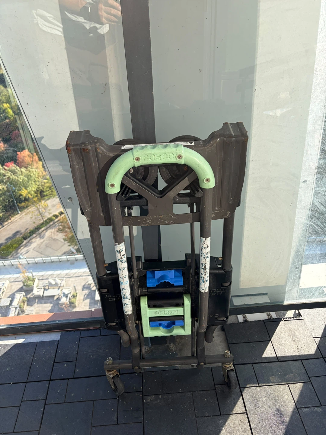 Cosco Collapsible Hand Truck - photo 2