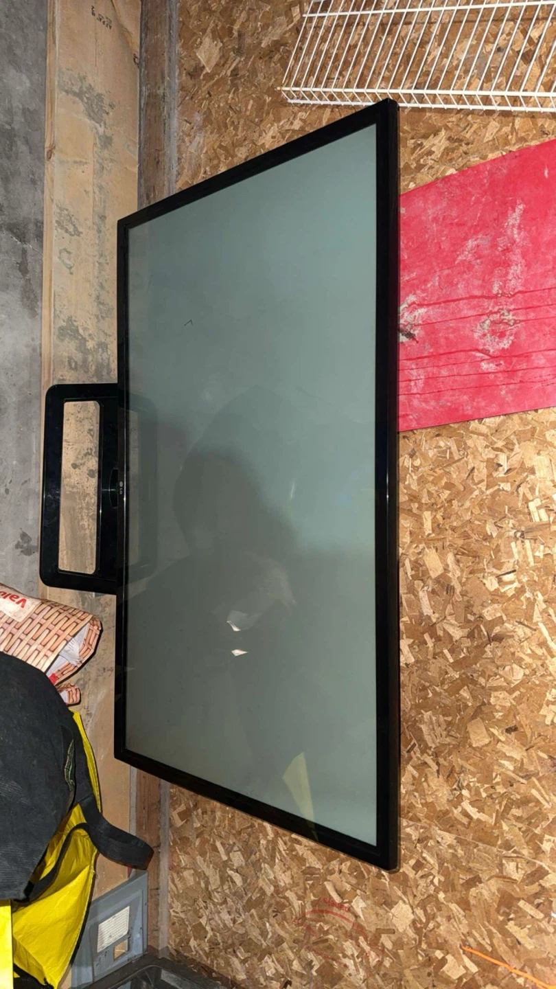 LG Flat Screen Television