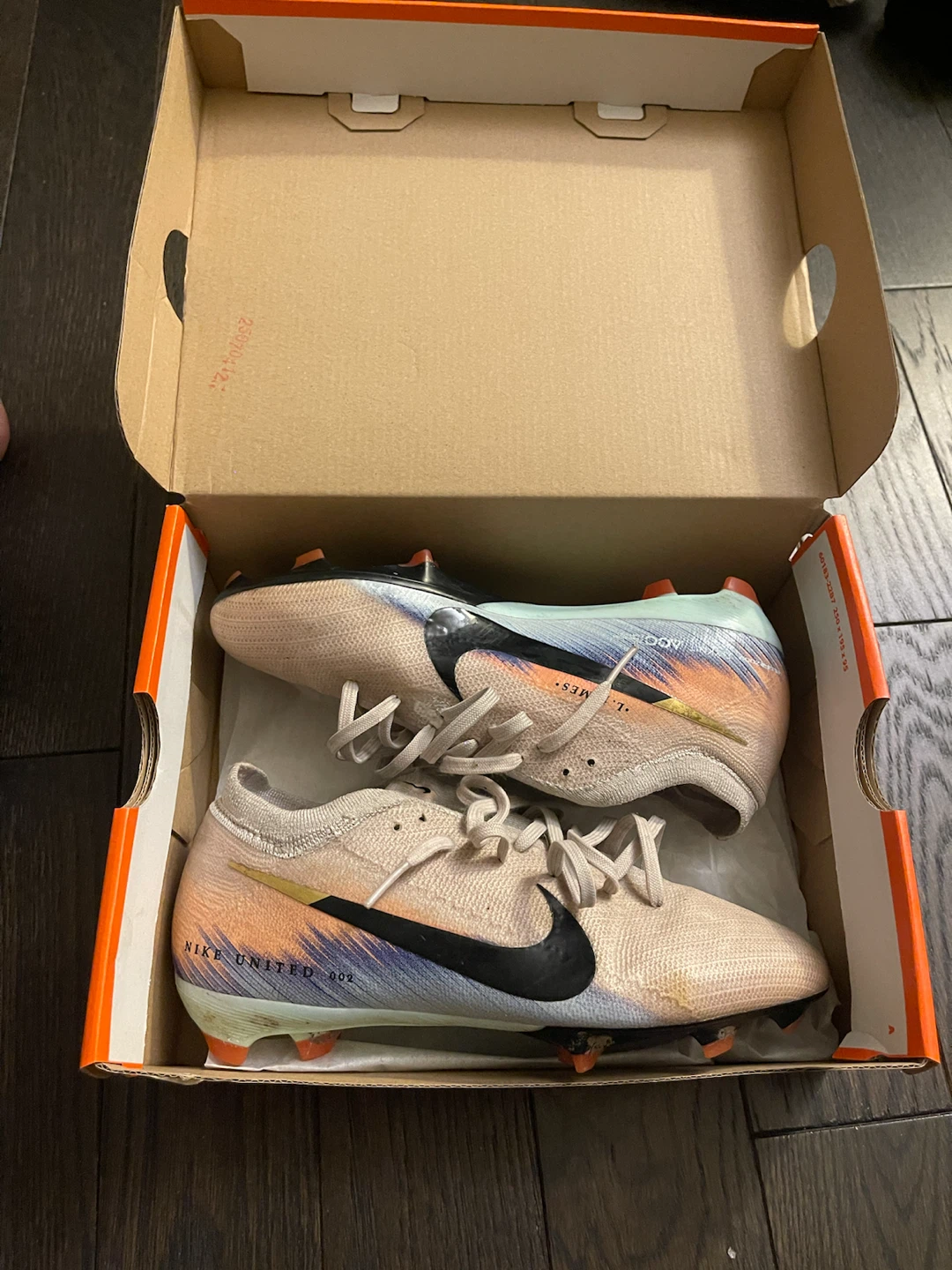 Size 4.5 us Nike mercurial Vapor 16 NU2 pro
